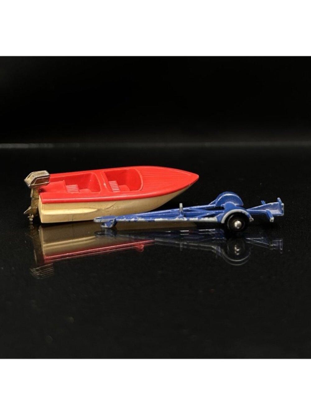 Matchbox Lesney No. 48 Sports Boat with Blue Trailer Made In England